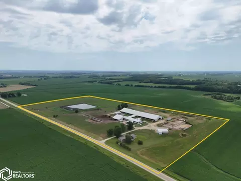 1350 Waubeek Rd, Central City, IA 52214