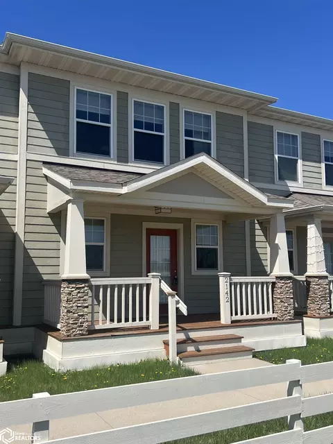 2142 Diamond Ln, Fairfield, IA 52556