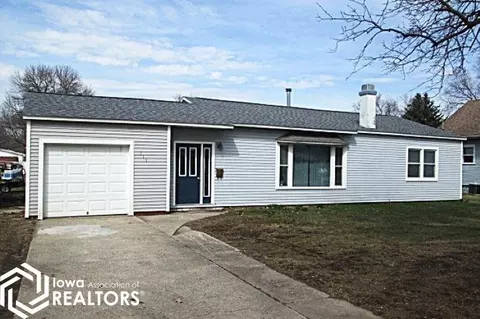 711 1st St NE, Belmond, IA 50421