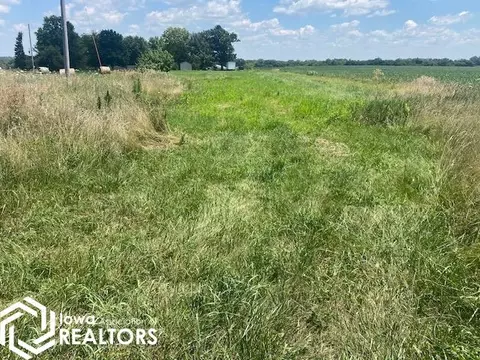 2422 Juniper Ave, Libertyville, IA 52556