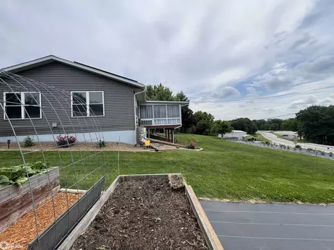 Exterior - 793 E County Rd 1430, Hamilton, IL 62341 photo 18 of 32