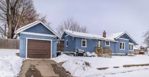 202 N 16th St, Marshalltown, IA 50158