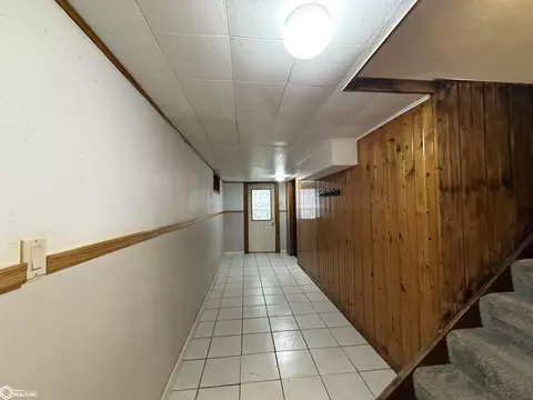 Entry Way - 320 3rd Ave, Coon Rapids, IA 50058 photo 1 of 1