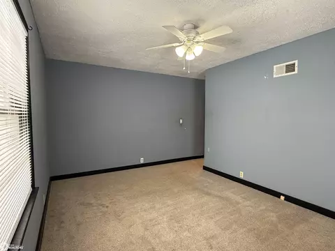 Living - 320 3rd Ave, Coon Rapids, IA 50058 photo 4 of 6