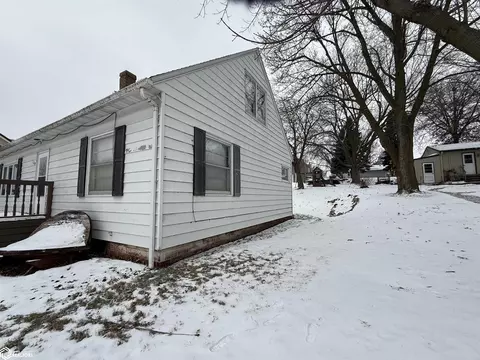 Exterior - 320 3rd Ave, Coon Rapids, IA 50058 photo 3 of 5