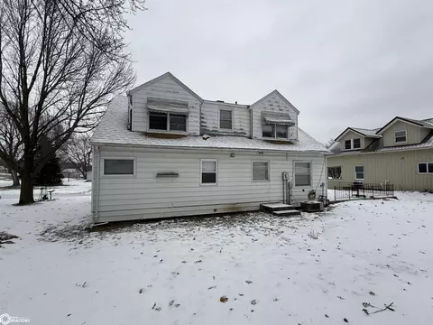 Exterior - 320 3rd Ave, Coon Rapids, IA 50058 photo 4 of 5