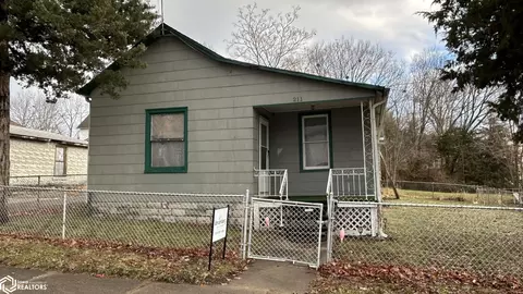 211 N 3rd, Keokuk, IA 52632