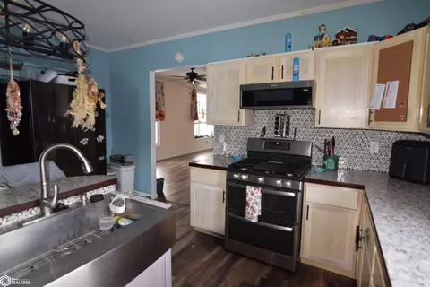 414 S Jackson Ave, Eagle Grove, IA 50533 photo 6
