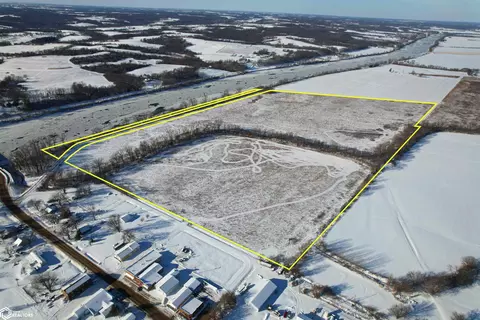 Hawk Drive, Douds, IA 52551