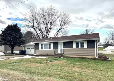 719 Dodge St, Keosauqua, IA 52565