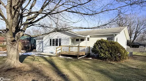 1101 S 8th St, Fairfield, IA 52556