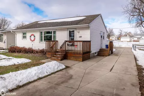 1313 W Boone St, Marshalltown, IA 50158