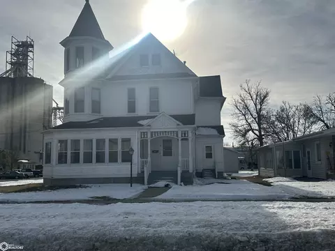 120 1st Ave SE, Clarion, IA 50525