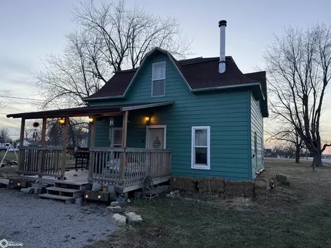 307 N Ringgold St, Kellerton, IA 50133