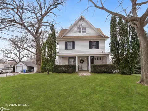 1206 S Elm St, Jefferson, IA 50129