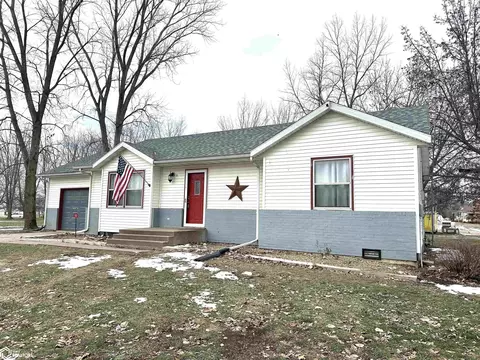 101 N Benbow St, Hillsboro, IA 52630