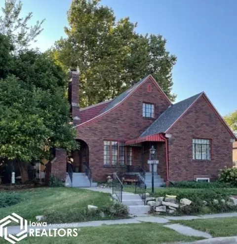 108 N Maple St, Lamoni, IA 50140