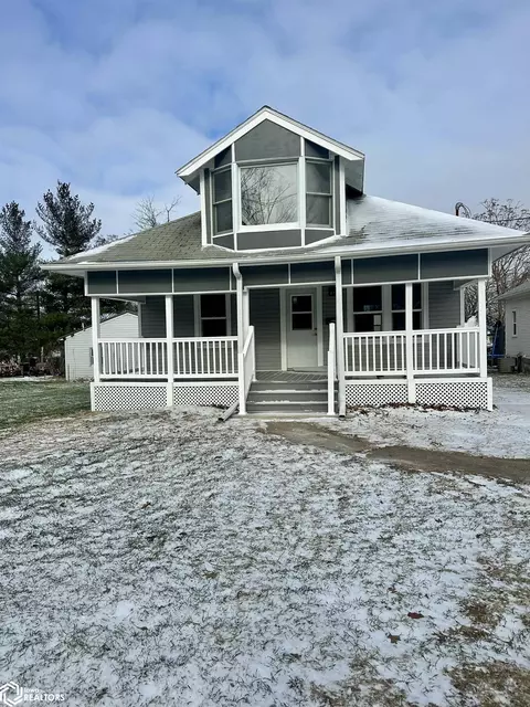 211 Grandview Ave, Ottumwa, IA 52501
