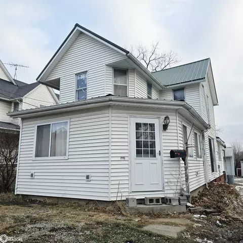 902 N Market St, Oskaloosa, IA 52577