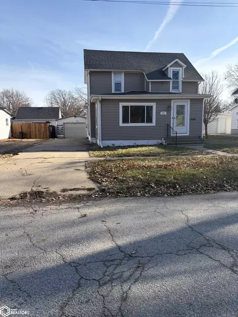 521 N 12th St, Clarinda, IA 51632
