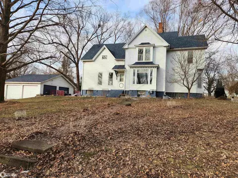 1503 Mcclellan St, Tama, IA 52339