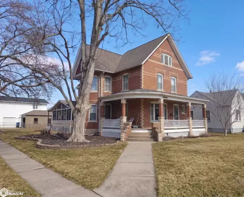 1735 Avenue F, Fort Madison, IA 52627