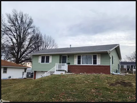 609 E 19th St, Atlantic, IA 50022