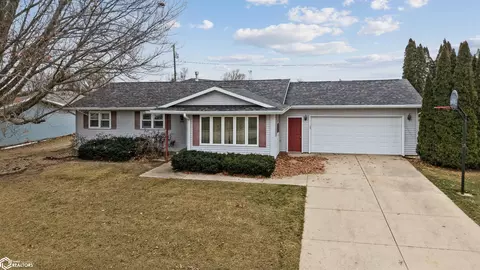 3005 Nelson Rd, Marshalltown, IA 50158