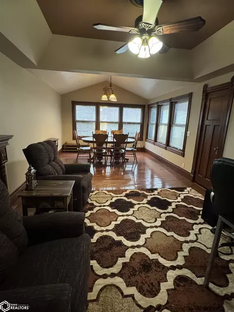 708 3rd St, Sully, IA 50251 photo 8