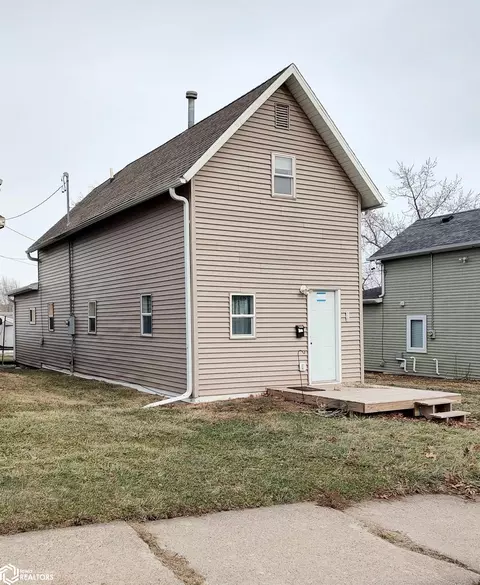 610 E Linn St, Marshalltown, IA 50158