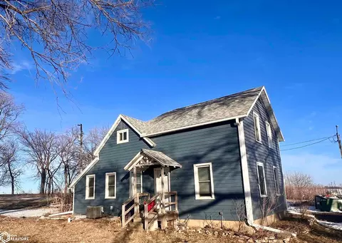 495 Wren Ave, Ackley, IA 50601
