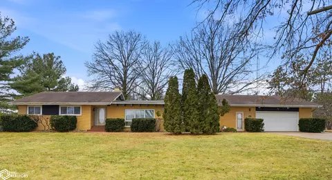 4620 West Ave, Burlington, IA 52601