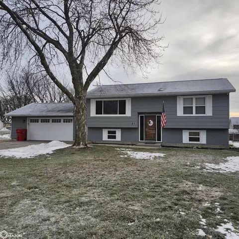 49 5th St SE, Badger, IA 50516
