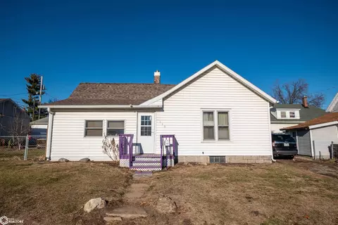 110 Marion St, Marshalltown, IA 50158