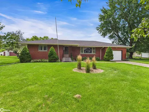 1716 Avenue A St, Fort Madison, IA 52627