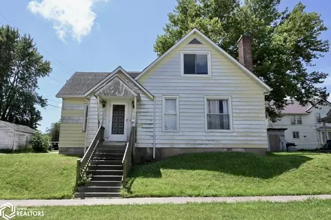 1615 Smith St, Burlington, IA 52601