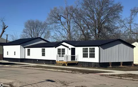 601 W Irving St, Creston, IA 50801