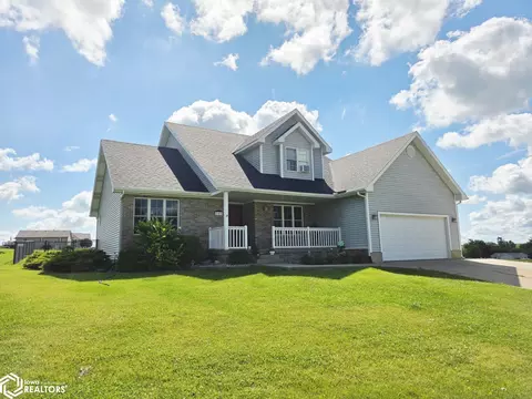 209 Manor Dr, Osceola, IA 50213