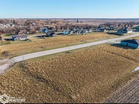 309 Willow St, Baxter, IA 50028 photo 3