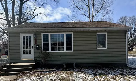 2229 S 12th St, Burlington, IA 52601