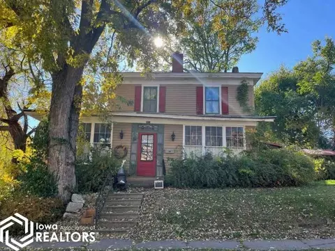 801 Angular St, Burlington, IA 52601