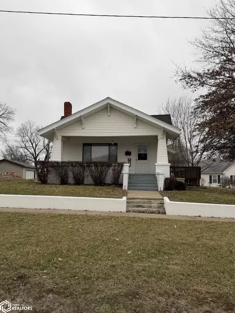 207 S 5th Ave, Villisca, IA 50864