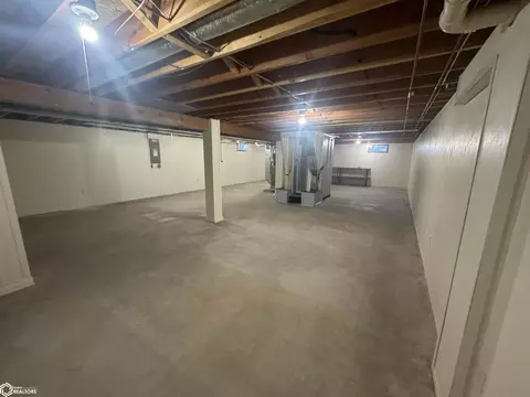 Other - 626 N 3rd St, Centerville, IA 52544 photo 3 of 10