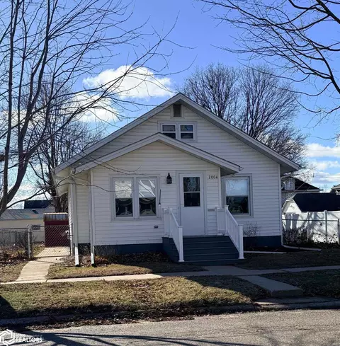 2004 Avenue G, Fort Madison, IA 52627
