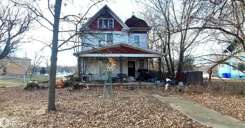 220 Oak Ave, Charter Oak, IA 51439