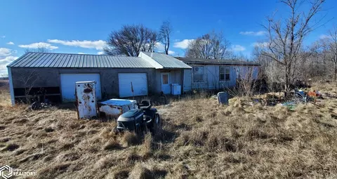 17525 115th St, Wapello, IA 52653