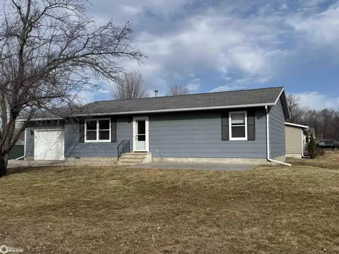 205 4th Ave N, Dakota City, IA 50529