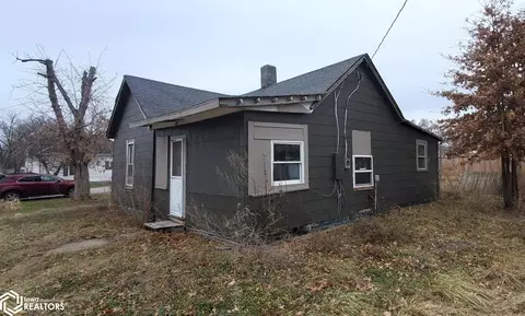113 Hearn St, Eldon, IA 52554 photo 5