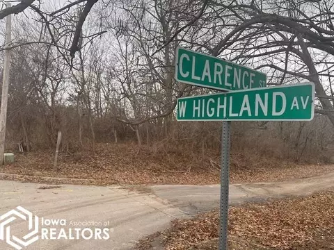 401 Clarence St, Ottumwa, IA 52501