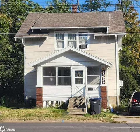 146 S Central Ave, Burlington, IA 52601